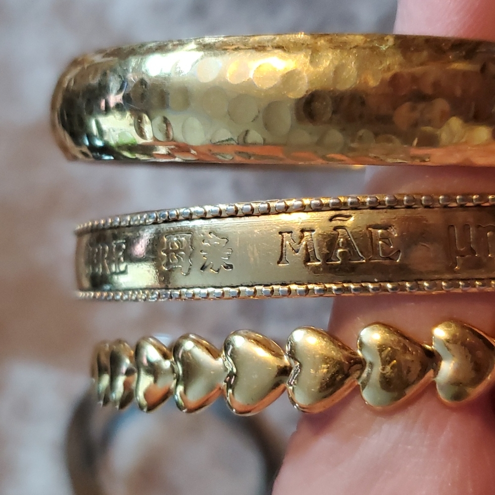 Bracelets - Picture 4 of 4